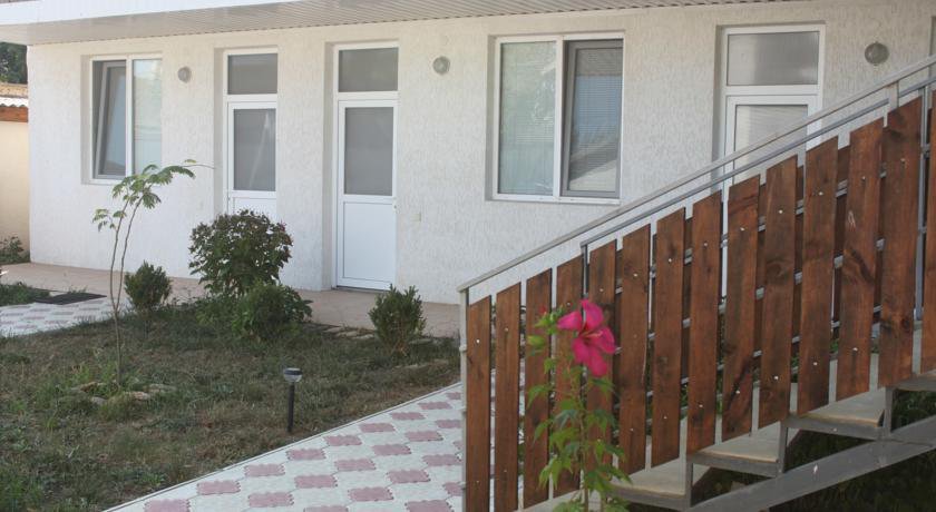 Гостиница Bliznetsy Guest House Заозёрное